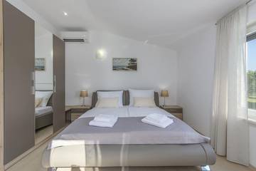 Villa for 8 People in Poreč, Grad Poreč, Photo 2