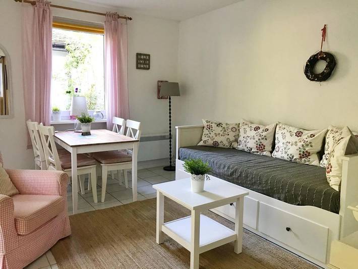 Ferienhaus für 4 Personen, mit Terrasse und Garten sowie Ausblick in Glowe