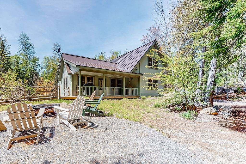 Acre waterfront hideaway with kayak, private dock on Prong Pond & firepit in Moosehead Lake