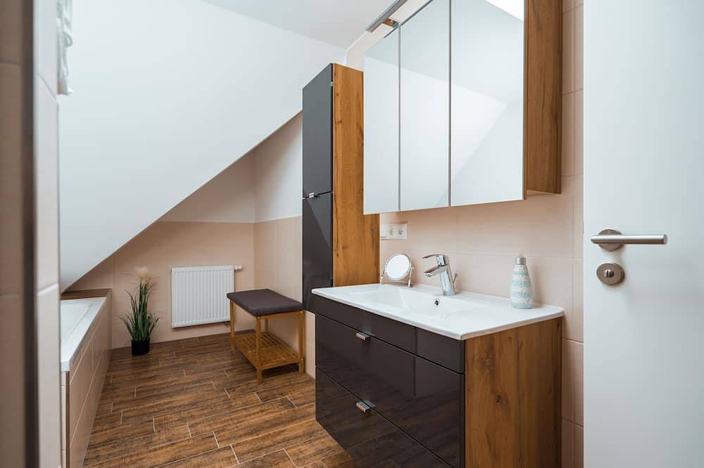 Ganze Wohnung, Haus Seeweg Geierswalde - Apartment 5 in Geierswalde, Elsterheide