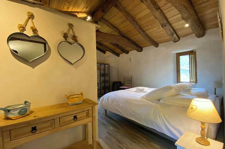 Location de vacances pour 6 personnes, avec jardin et piscine à L'Estréchure - 4