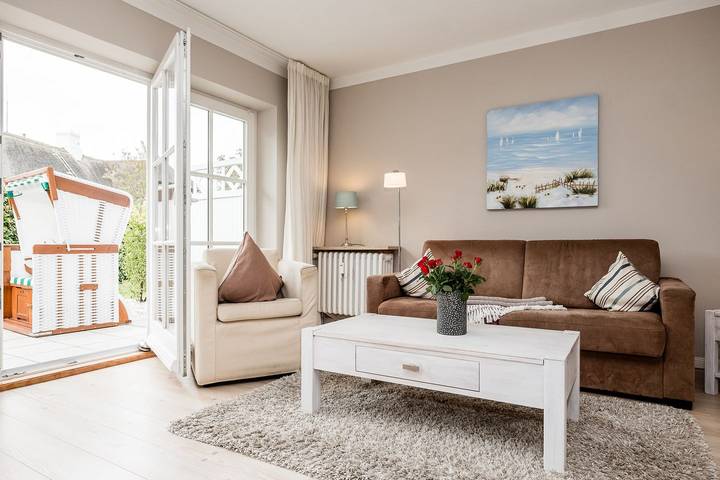 Ferienwohnung für 2 Personen, mit Terrasse und Garten sowie Sauna in Keitum
