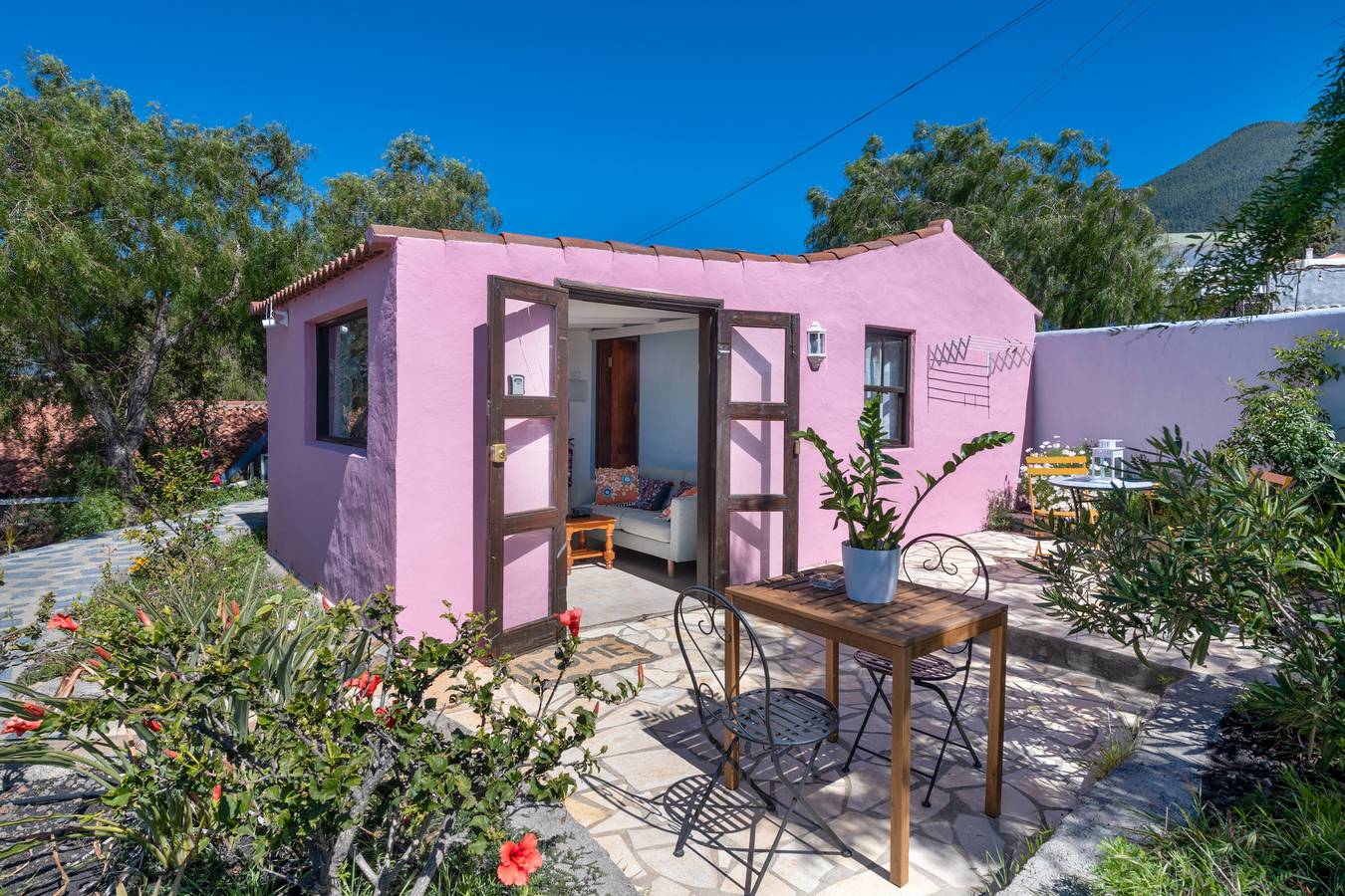 Apartamento entero, Casa de vacaciones 'Las Perseidas' con vistas a la montaña, Wi-Fi y aire acondicionado in Las Manchas, Los Llanos de Aridane