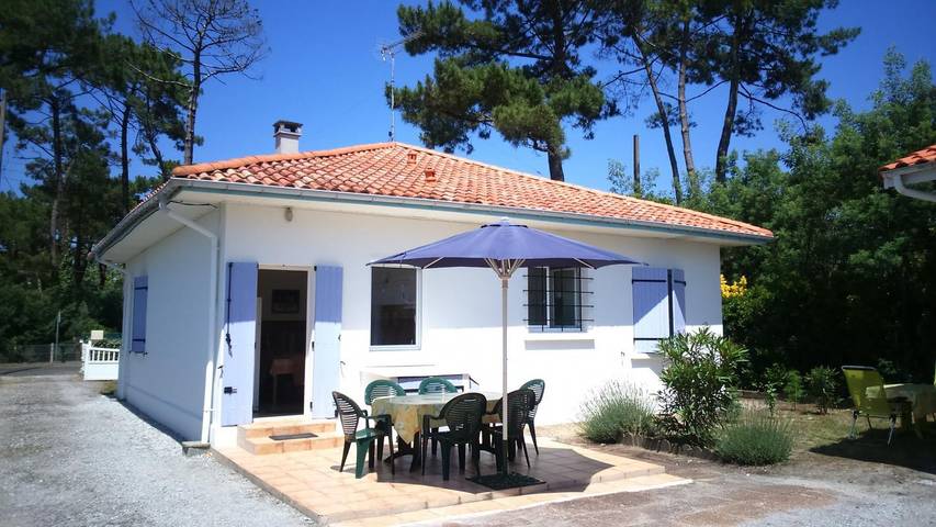 Gîte pour 6 personnes, avec Terrasse ainsi que Jardin et Vue
