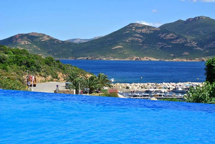 Hôtel pour 2 personnes, avec piscine ainsi que jardin et vue