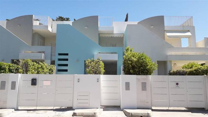 Maison de vacances pour 6 personnes, avec Balcon et Terrasse ainsi que Jardin et Vue à Baia Verde