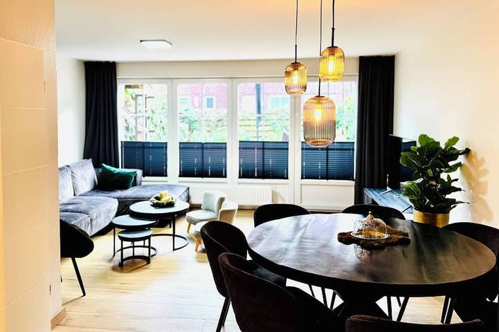 Ferienhaus für 9 Personen, mit Garten am Jadebusen