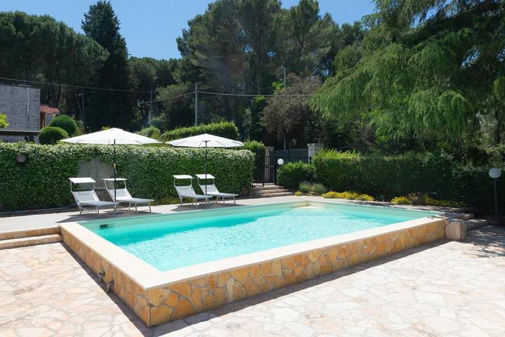Location de vacances pour 8 personnes, avec jardin à Selva di Fasano - 4