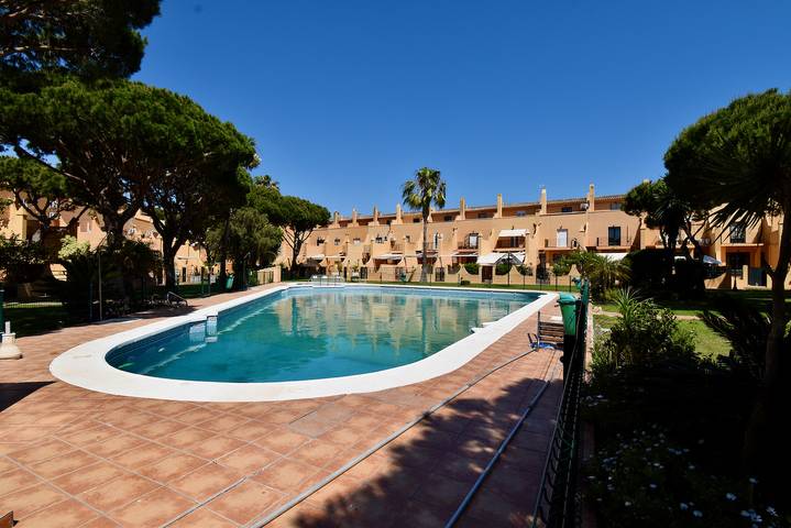 Ferienhaus für 7 Personen, mit Pool und Terrasse sowie Kinderpool und Garten in Andalusien - 4