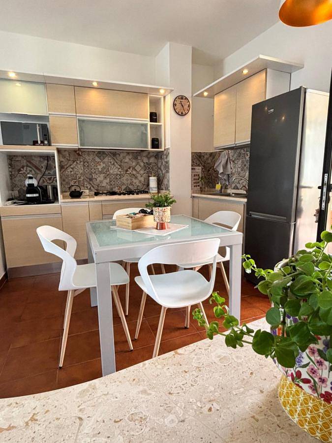 Gîte pour 4 personnes, avec terrasse et jacuzzi, animaux acceptés à Guspini