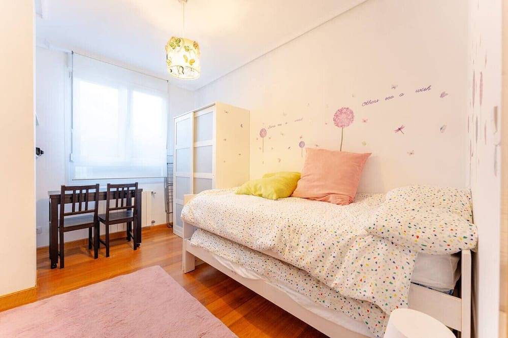 Entire apartment, Escápate a Castro – Playa y relax in Castro-Urdiales, Cantabrian Coast