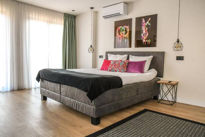 Hotel für 4 Personen, mit Terrasse und Ausblick in Nimwegen