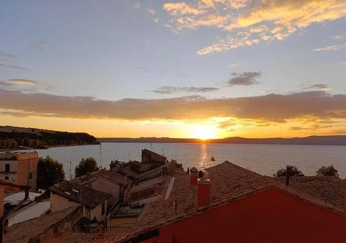 B&b per 2 persone, con Terrazza e Vista lago nonché Panorama a Anguillara Sabazia