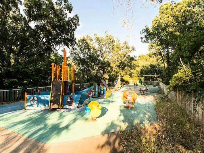 Ferienwohnung für 8 Personen, mit Terrasse und Pool, mit Haustier in Grimaud