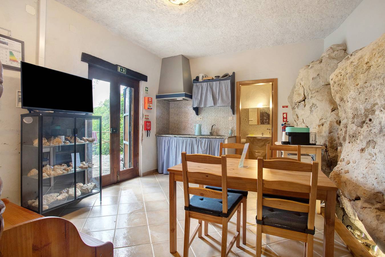 Landhaus 'Quinta Do Castelo - Casa De Pedra' mit privater Terrasse, Wlan und Klimaanlage in Reguengo Grande, Lissabon und Umgebung