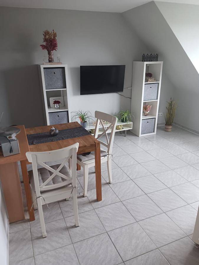 Ganze Wohnung, One-Bedroom Apartment in Emmerthal, Weserbergland