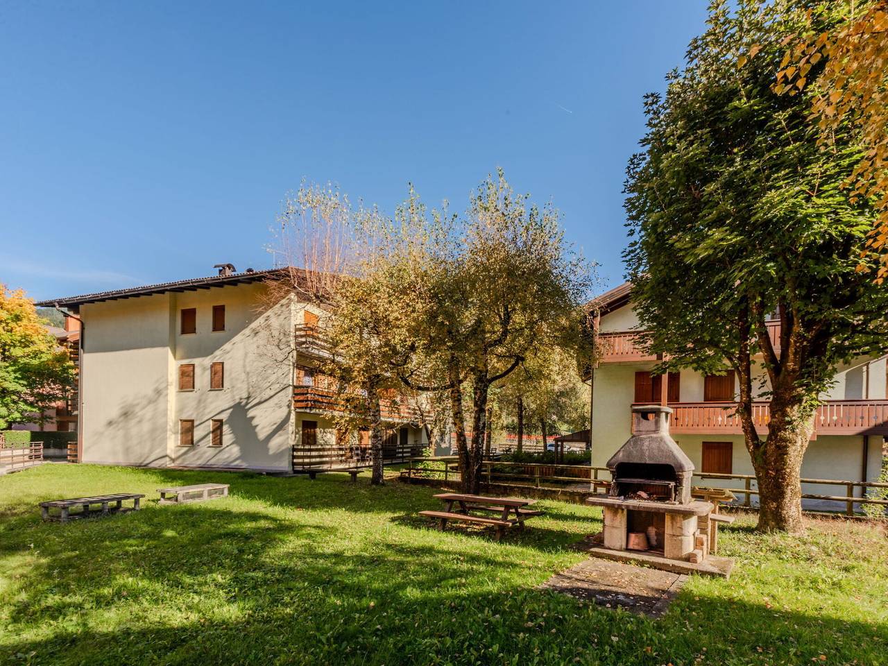 Ganze Wohnung, Mansarda in Legno San Rocco - Mansarda in Legno San Rocco 101.1 in Carisolo, Adamello-Presanella-Alpen
