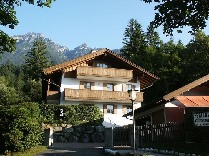 Ferienhaus für 6 Personen, mit Balkon und Garten