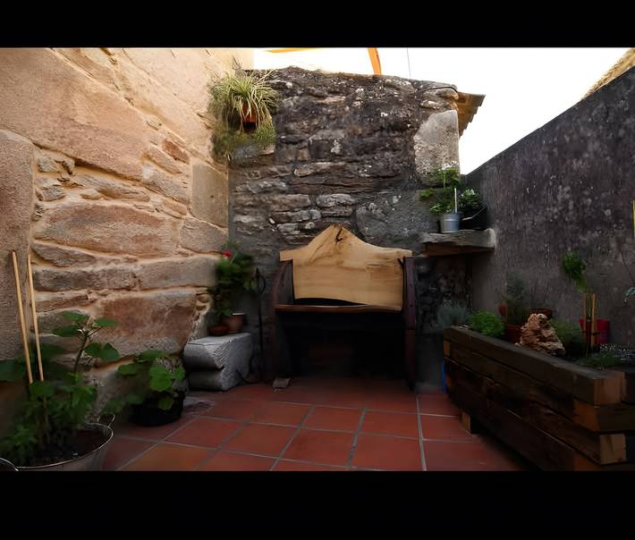 Casa de vacaciones 'O Lar De Natalio' con vistas al mar, terraza privada y Wi-Fi in Isorna, Rianjo