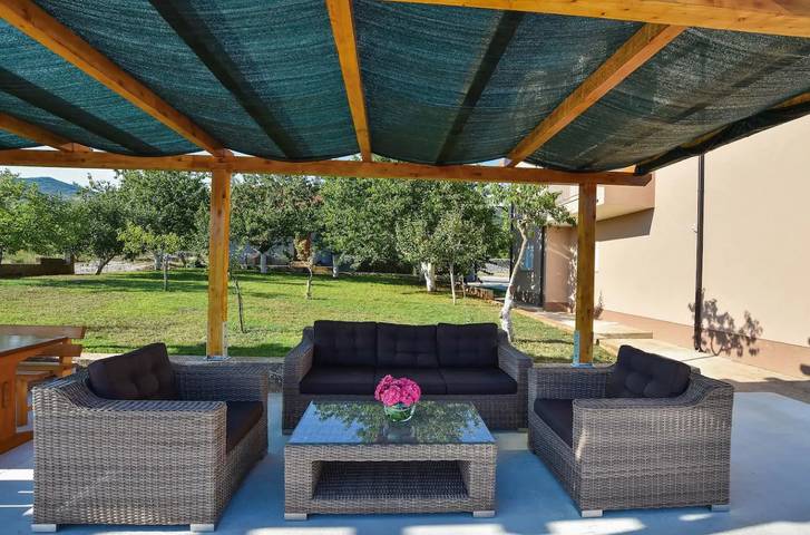 Ferienhaus für 15 Personen, mit Balkon/Terrasse und Pool - 1