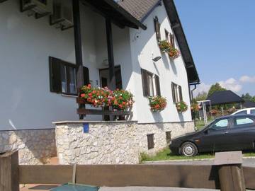 Maison d’hôte pour 5 personnes, avec jardin ainsi que sauna et vue dans Rastovača