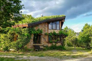 Gîte pour 6 personnes, avec jardin, animaux acceptés dans Abella de la Conca