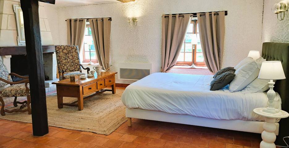 Chambre d’hôte pour 2 personnes, avec piscine et jardin, animaux acceptés