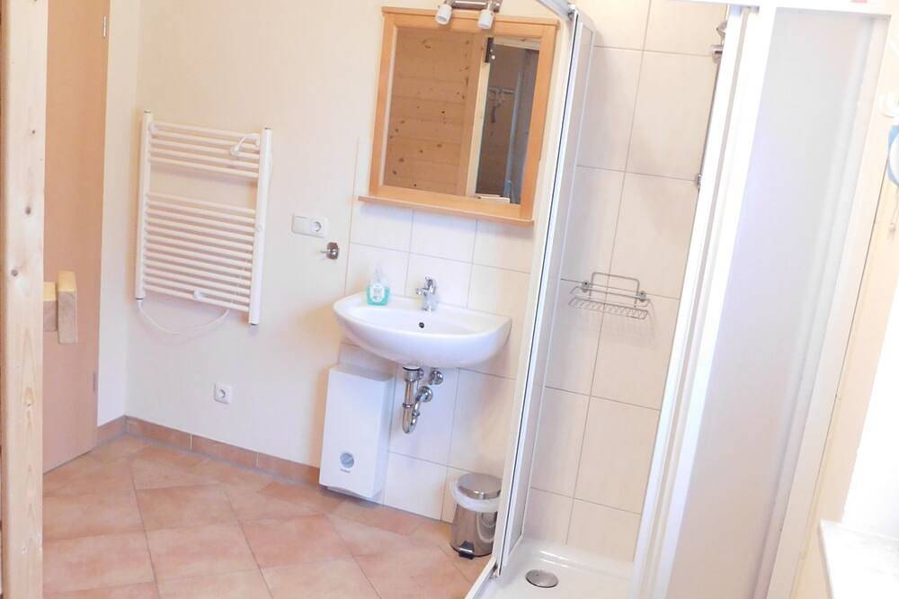 Komfortable Feriendoppelhaushälfte mit Sauna & Kamin für 4 Personen in Pruchten, Vorpommern-Rügen