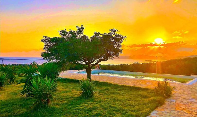 Villa für 5 Personen, mit Balkon und Terrasse sowie Garten und Pool in Aliki