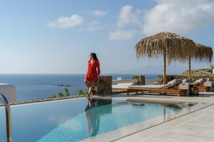 Alojamiento y desayuno para 2 personas, con jardín además de jacuzzi y piscina en Mykonos