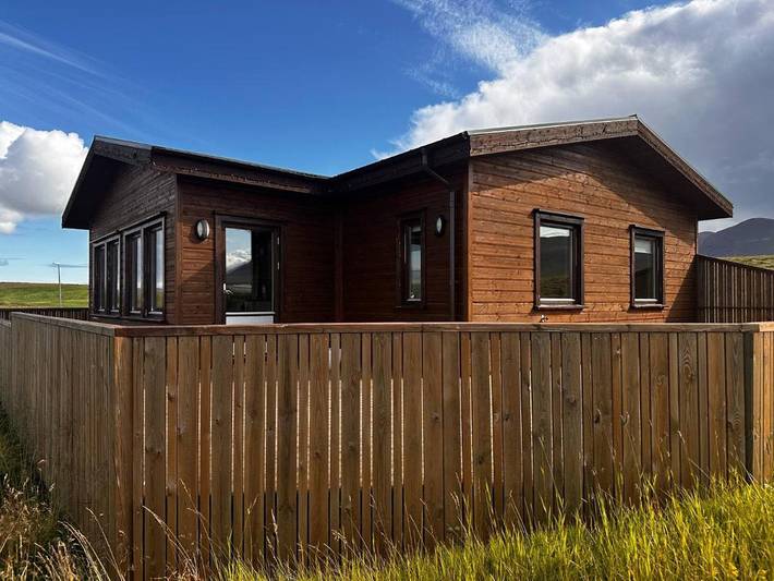 Albergue para 8 personas, con vistas al lago además de balcón y vistas en Islandia