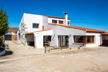 Casa rural para 12 personas, con jardín en Comarca de Ciudad Rodrigo