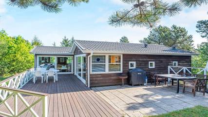 Ferienhaus für 5 Personen, mit Terrasse und Ausblick in Himmerland