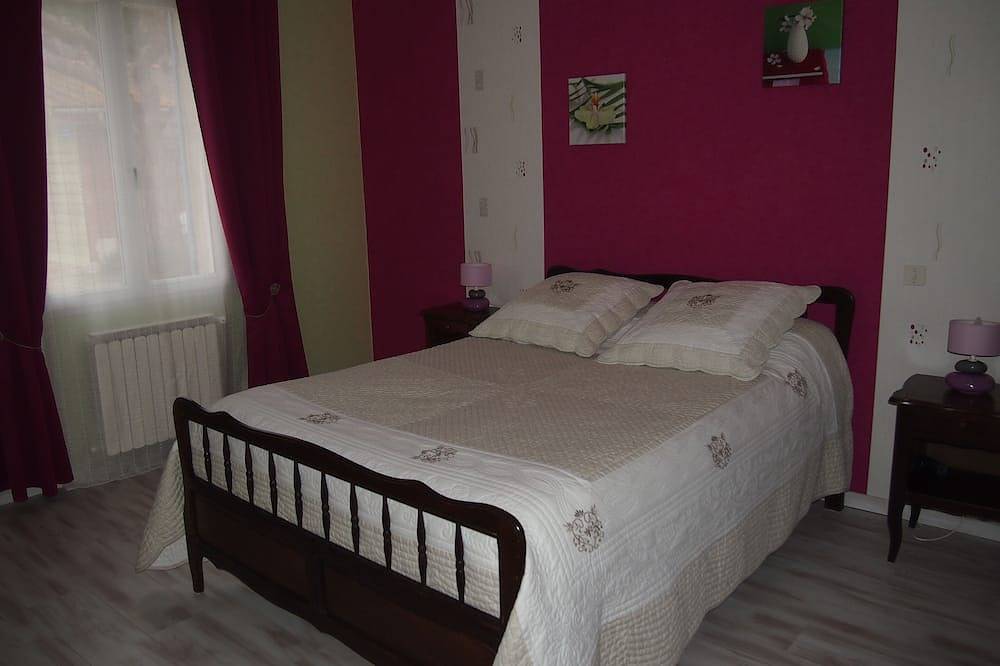 Grande maison familiale tout confort en campagne avec piscine chauffée in Tombebœuf, Région de Villeneuve-sur-Lot