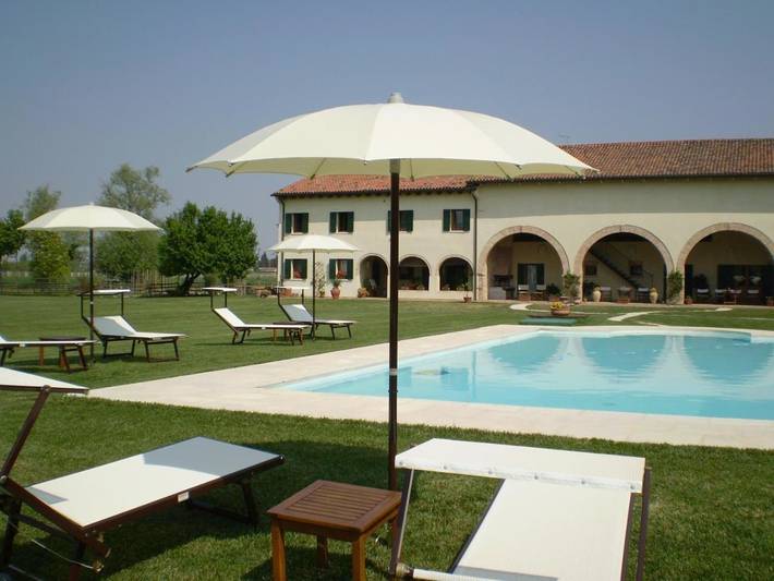 B&b per 2 persone, con Terrazza e Giardino nonché Piscina in Provincia di Treviso