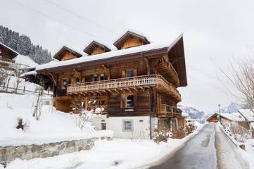 Gîte pour 4 personnes, avec terrasse à Champéry