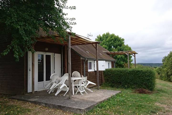 Gîte pour 7 personnes, avec terrasse et piscine, animaux acceptés à Chemillé-sur-Indrois - 2