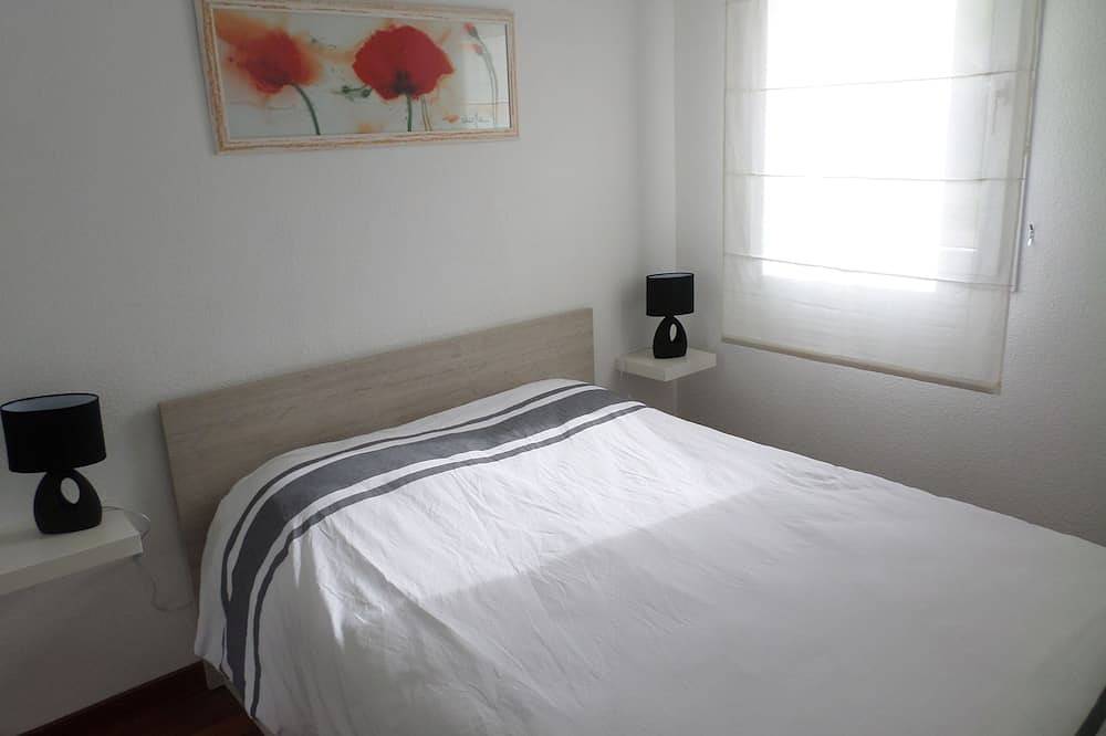 Entire apartment, Cozy apartment 300m from the beach of kerleven with garden in La Forêt-Fouesnant, Côte de Cornouaille