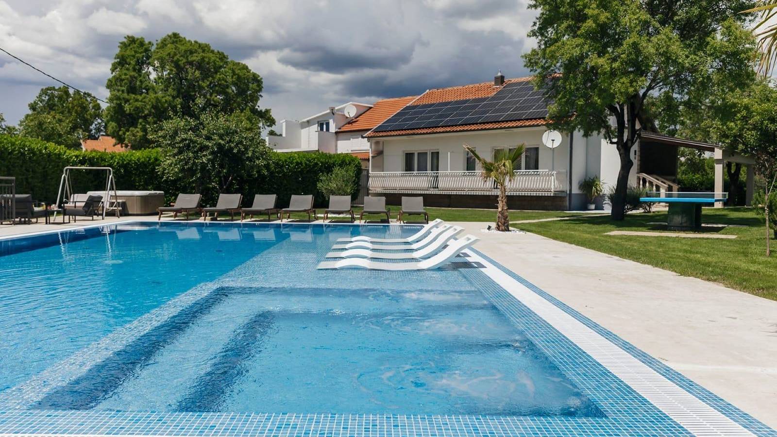 Villa Ante - Makarska by Villas Guide in Imotski, Makarska Riviera