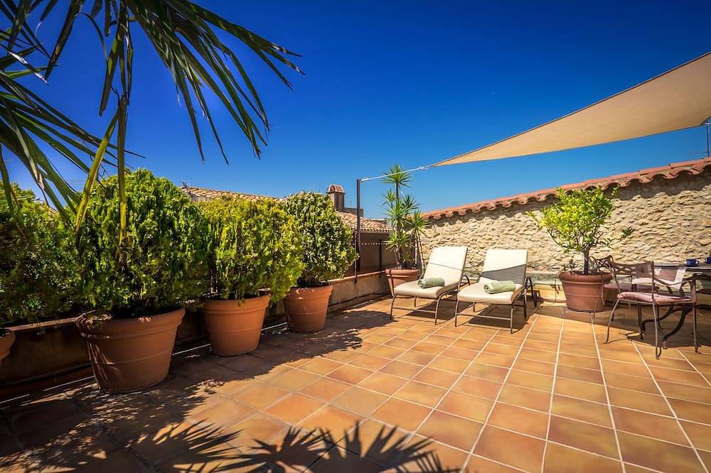 Appartement entier, Can Felip Penthouse with Fantastic Views in Palafrugell, Costa Brava