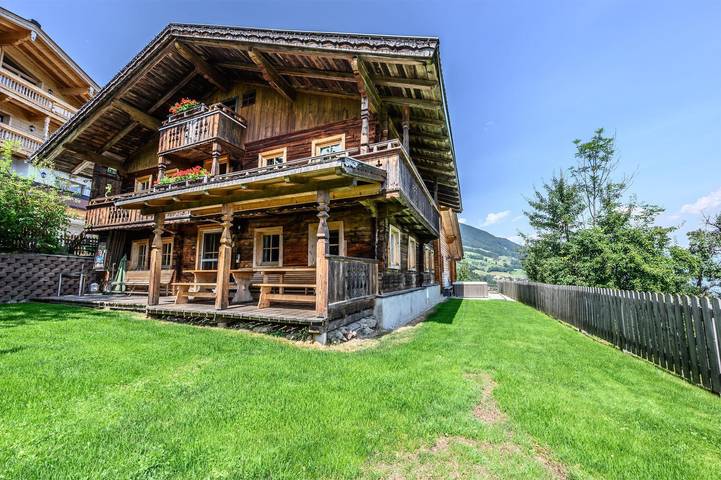 Ferienhaus für 14 Personen, mit Balkon und Whirlpool sowie Terrasse und Garten in Kaltenbach - 3