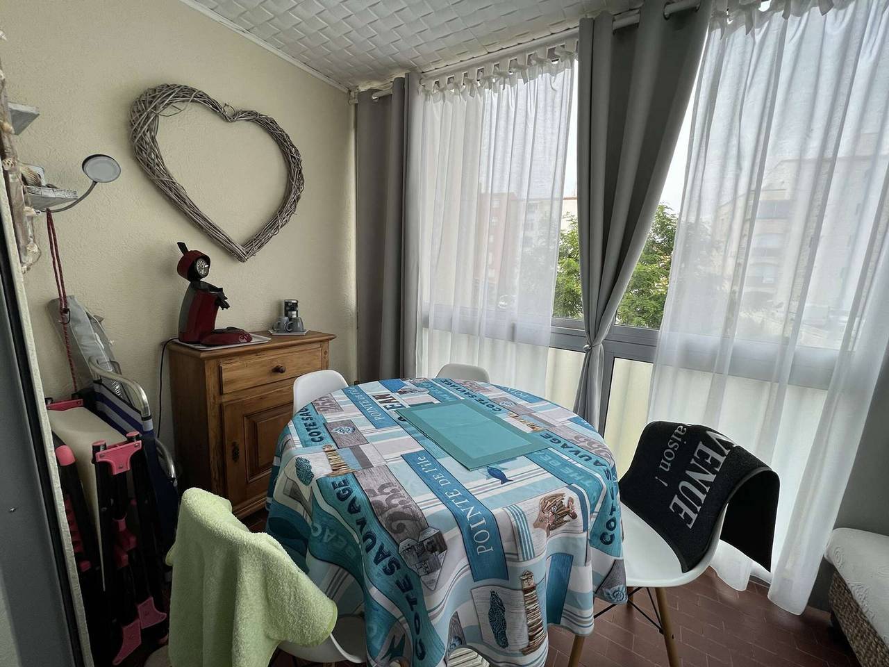 Estudio entero, Estudio para 2, cerca de la playa, parking, zona tranquila in Cap d'Agde, Agde