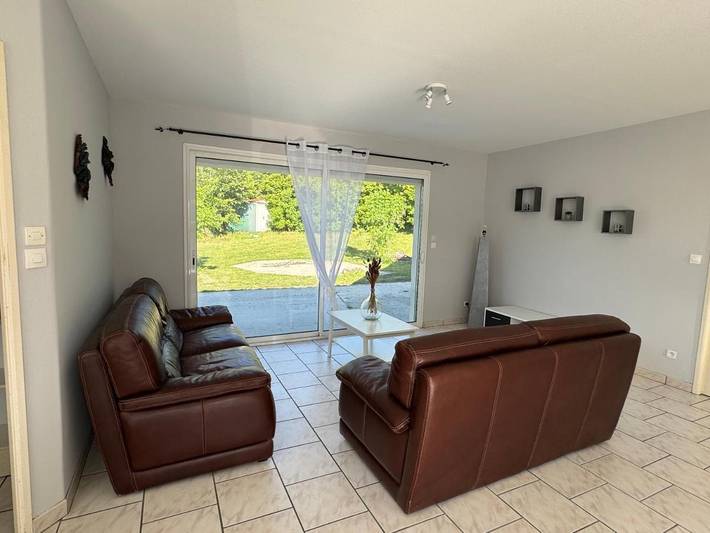 Location de vacances pour 6 personnes, avec jacuzzi et jardin à La Brède