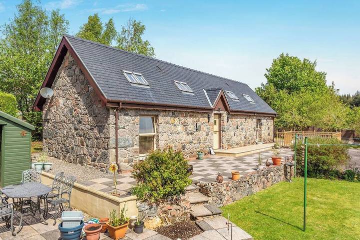 Log cabin for 4 people in Fort William
