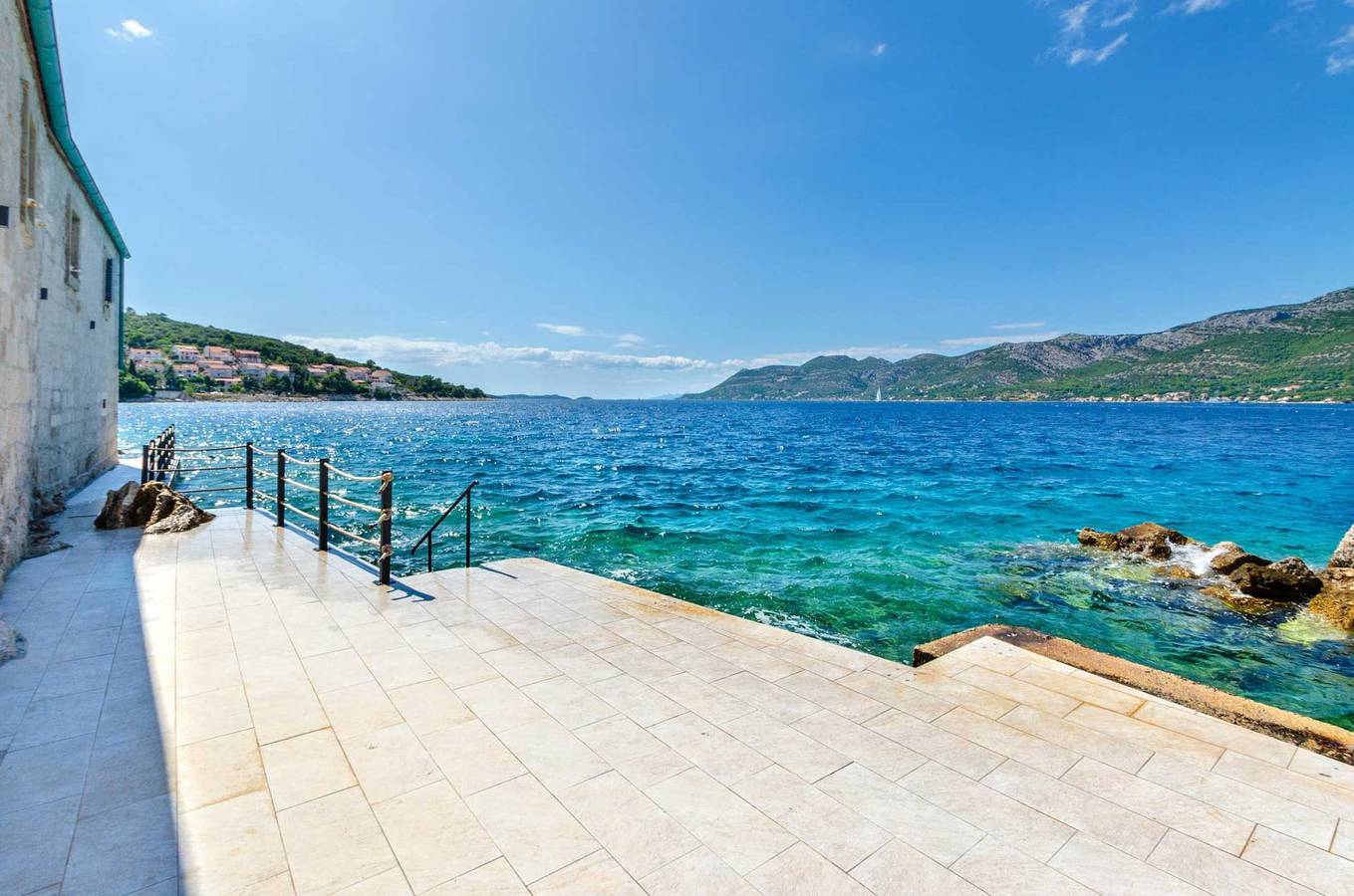 Fantastic Seafront Villa | 4 Bedrooms | Villa Samostan Prestige | Stunning in Korčula (Dalmacija), Korcula