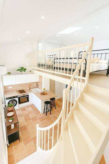 Gîte pour 4 personnes, avec terrasse et vue à Sainte-Tulle