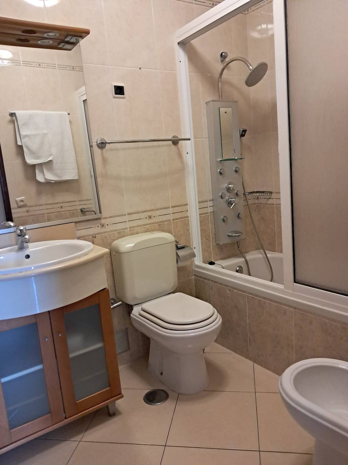 Ganze Wohnung, Ferienwohnung für 4 Personen mit Balkon in Cavacos, Quarteira
