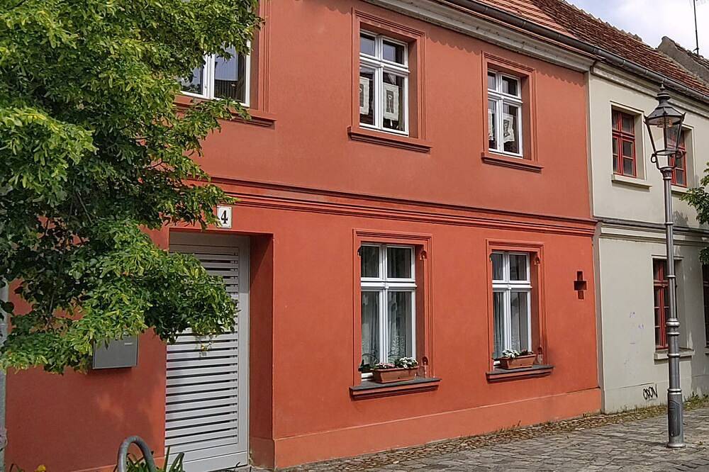 Fachwerkhaus Omas Linde - individuell Wohnen in Brandenburg an der Havel in Brandenburg an der Havel