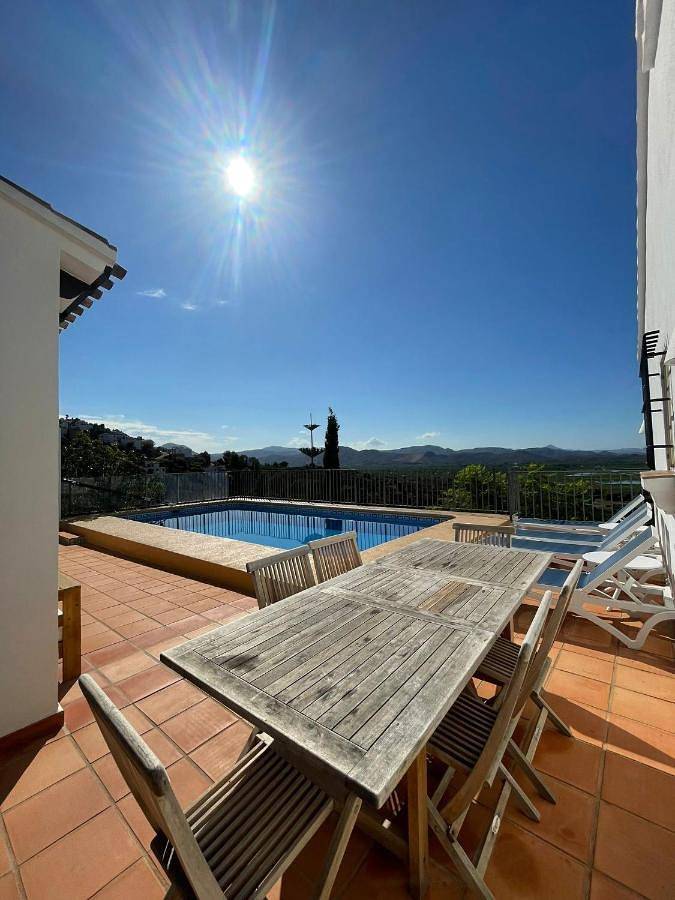 Casa rural para 9 personas, con Balcón y Terraza además de Jardín y Piscina en Pego - 3