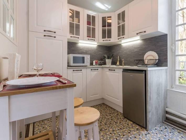 Apartamento entero, Relájese en dúplex acogedor en el barrio histórico de Nevers - Todo incluido in Nevers, Nièvre